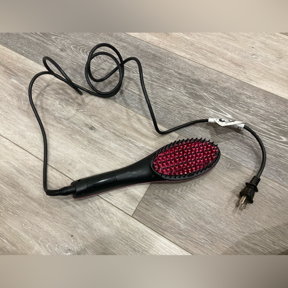 NWOT Simply Straight Hair Straightener